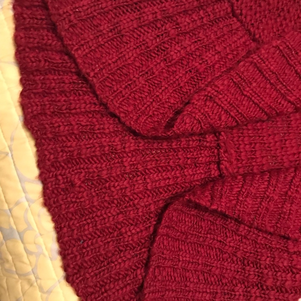 Sweater - Picture 5 of 6
